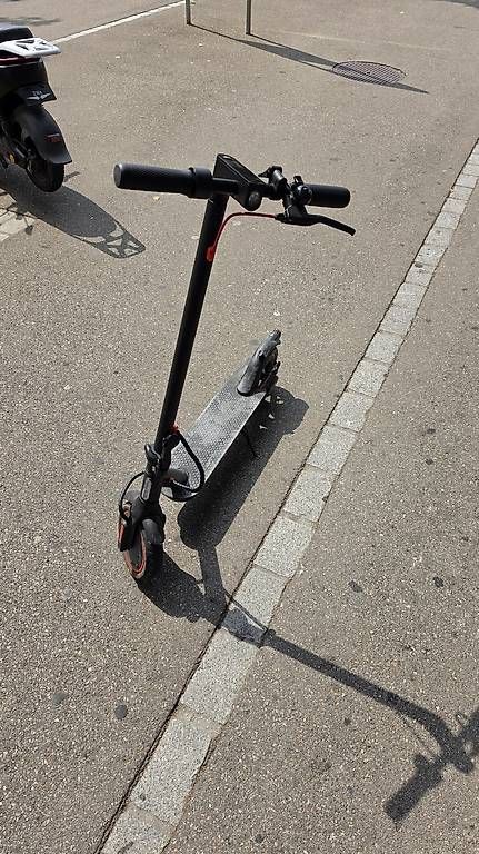 Kit di costruzioni: ELEGO Elektroscooter – Usato da Zürich venduto da Tornadorey 1