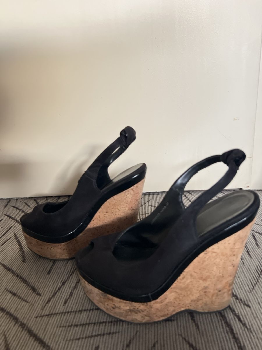 Chaussures femmes: Black Wedge – D'occasion à Zürich par Jasmin3S