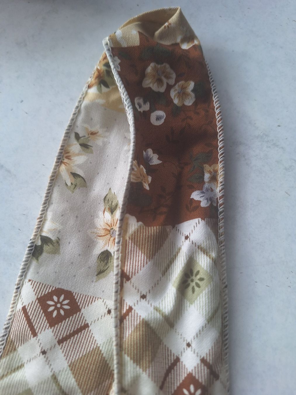 Dekobänder: 4 ROLLEN GESCHENKBAND IM PATCHWORK LOOK – Neu (gemäss Beschreibung) aus Huttwil von Kunterbuntli
