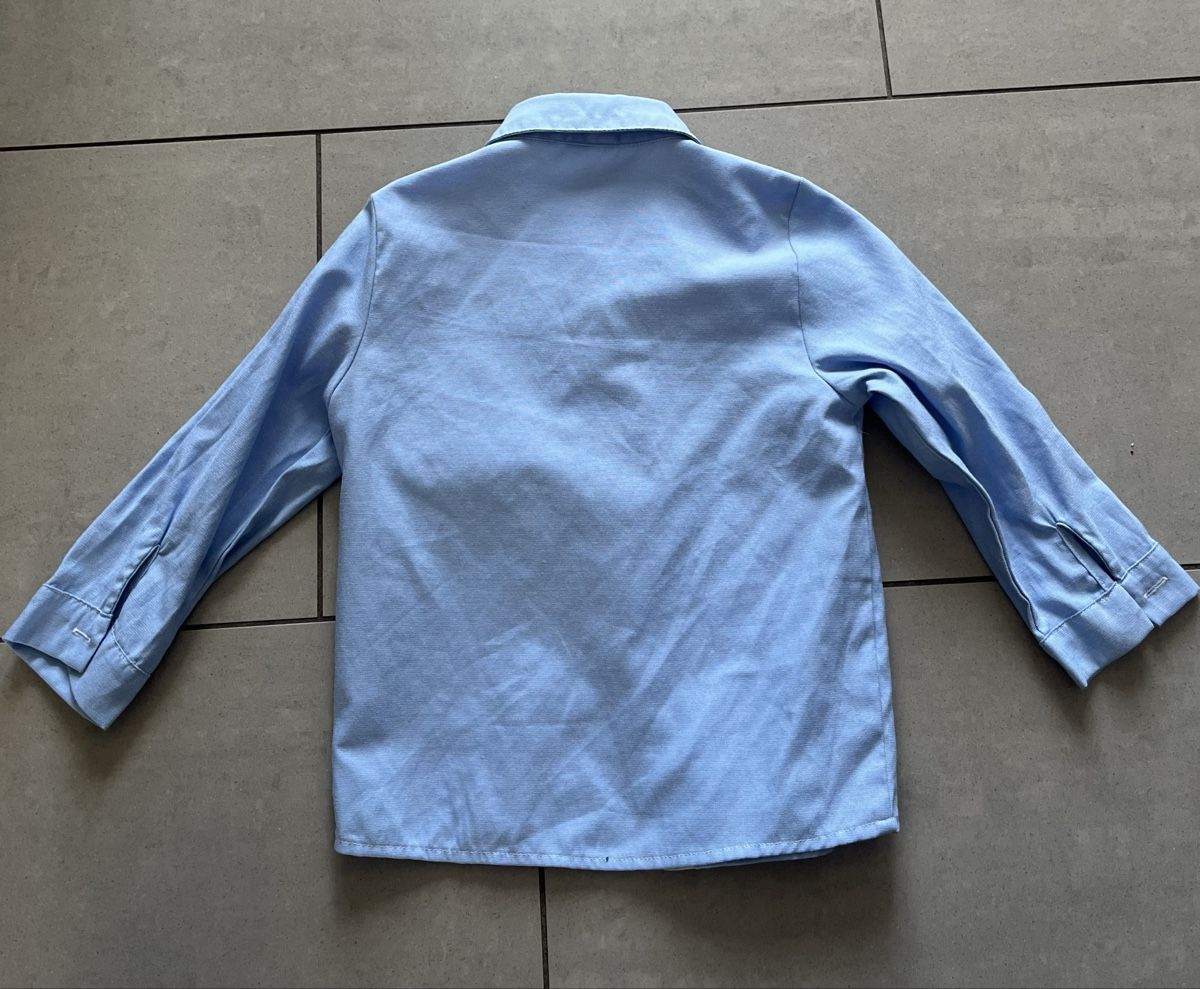 Camicie, T-shirt & Polo: Hellblaues Hemd, Gr. 98 – Usato da Zürich venduto da jmg_8005 1