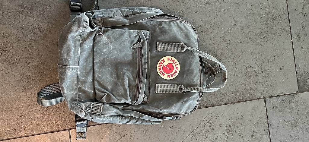 Zaini: Fjallraven Rucksack grau  – Usato da Frauenkappelen venduto da ann_65rk