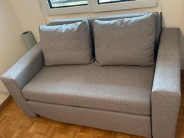 Schlafsofa ausziehbar – gepflegt, hellgrau