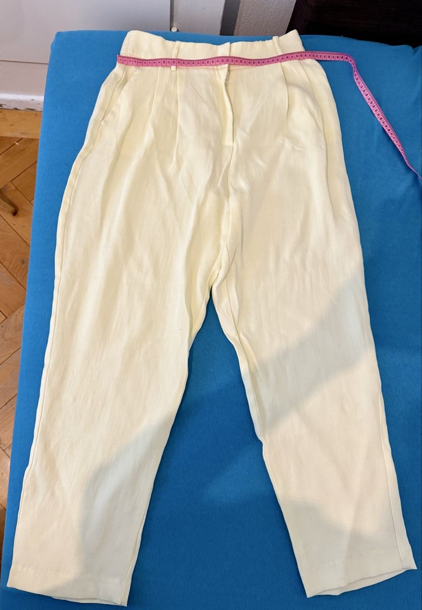 Promod Pantaloni: Pantalon jaune pastel – Nuovo e nell'imballaggio originale da Le Locle venduto da tchanatakoua 1