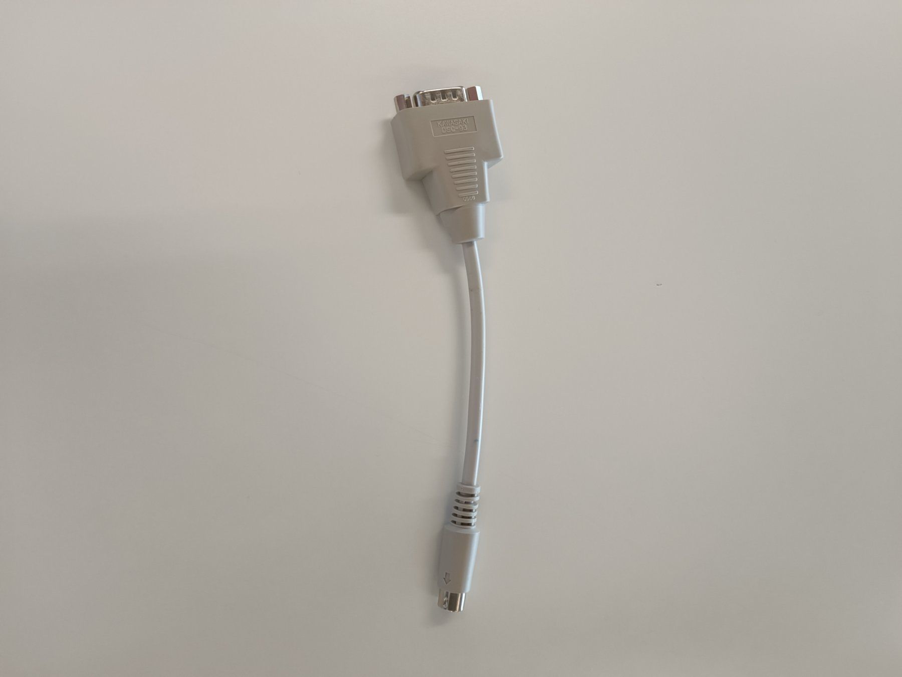 Unità & Adattatore: Adapter 9-Poliger D-Sub auf 8-Poliger Mini-DIN – Usato da Schlieren venduto da 2nd-Life