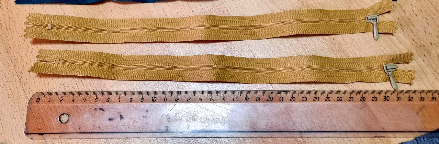 Tessuti: 2 Reissverschlüsse caramel / sand  ca 30cm – Nuovo (secondo la descrizione) da Effretikon venduto da lenalisa63