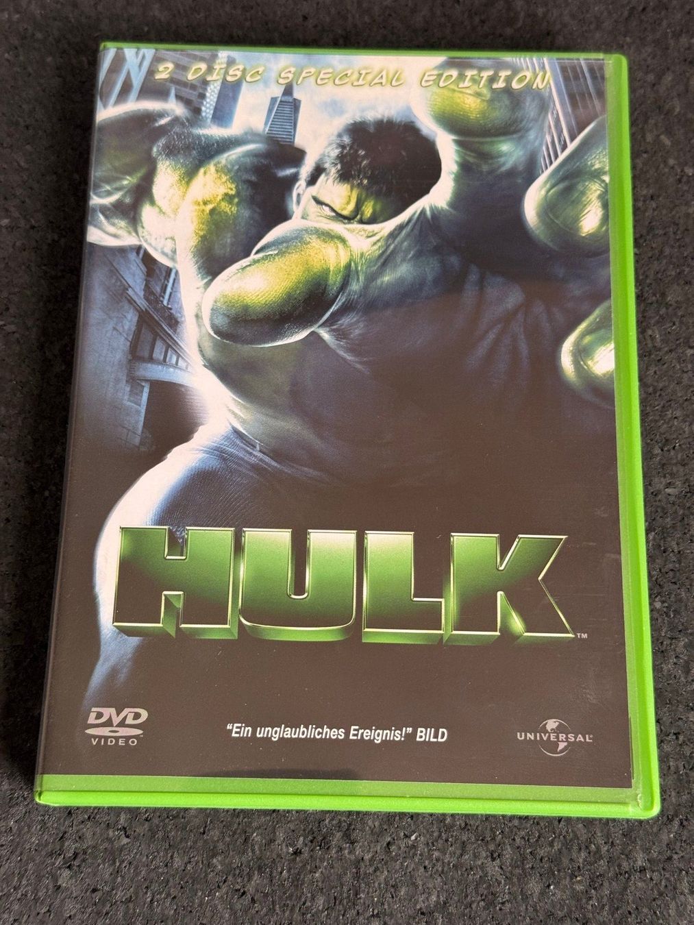 Tutti i DVDs: HULK - 2 Disc Special Edition DVD DE/EN – Usato da Fribourg venduto da tschjoly