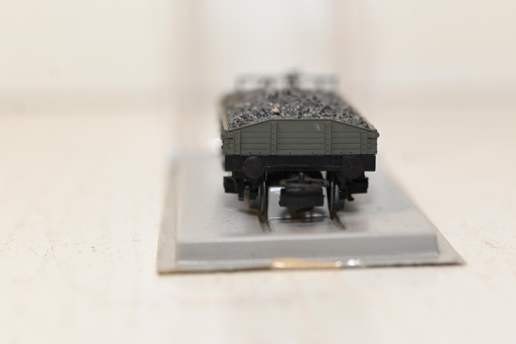 Modellini di ferrovie: Modellbahn Waggon beladen Ruco HO/AC – Usato da Laupen ZH venduto da Zmoewe 4