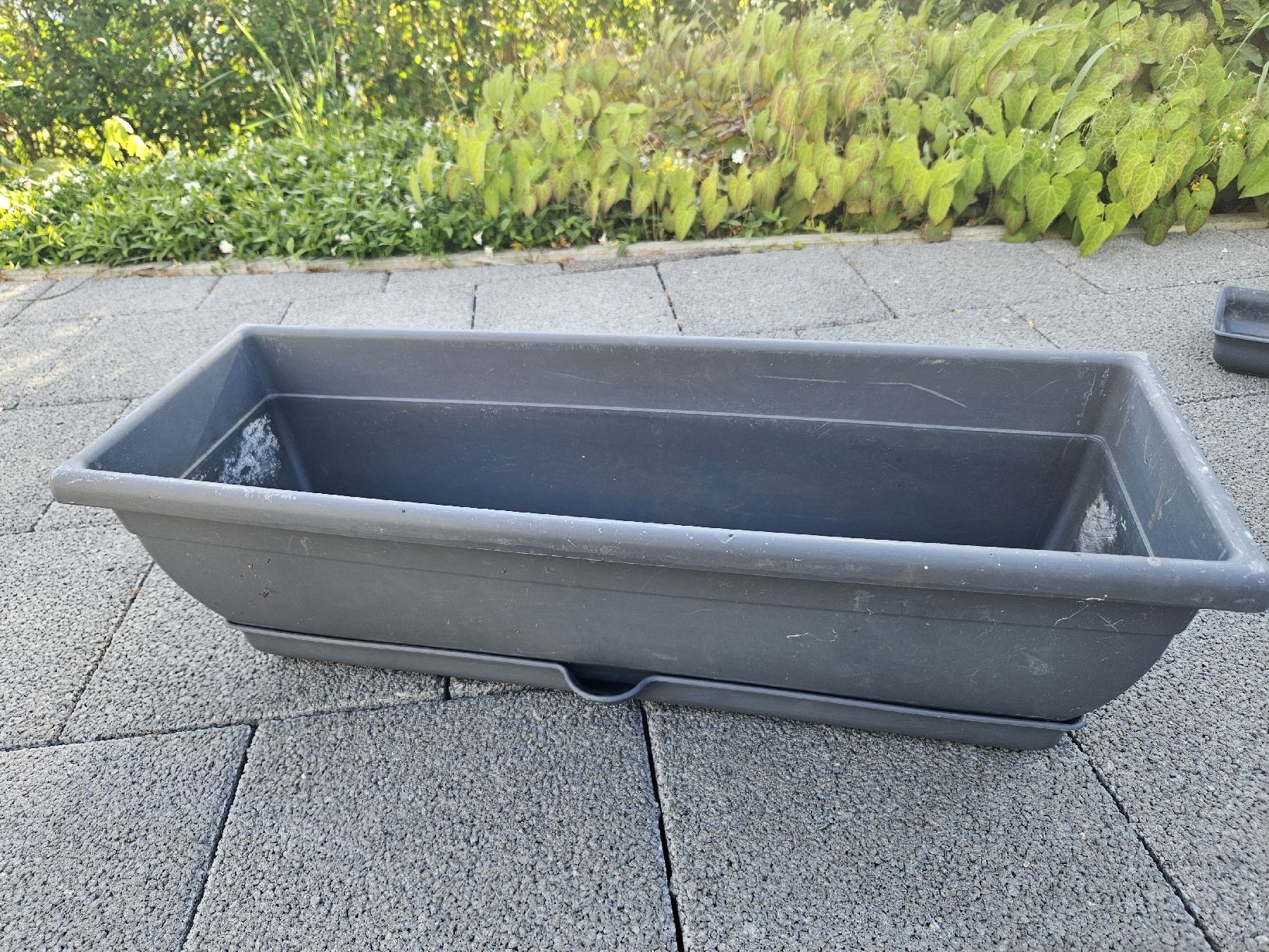 Vasi per fiori: Balkonkasten Kunststoff grau gebraucht – Usato da Niederrohrdorf venduto da 4lemana5 5