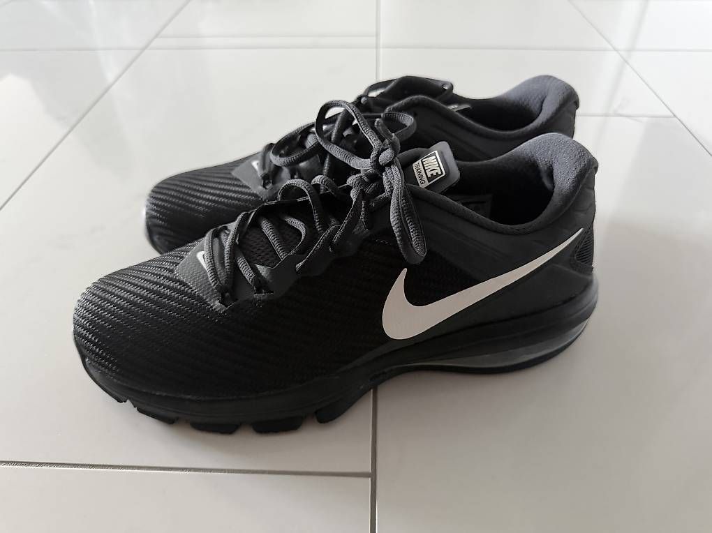 Nike Scarpe da uomo: Nike Air Max - Carbon - Gr42 - neu – Nuovo (secondo la descrizione) da Zollikofen venduto da Just2Fast