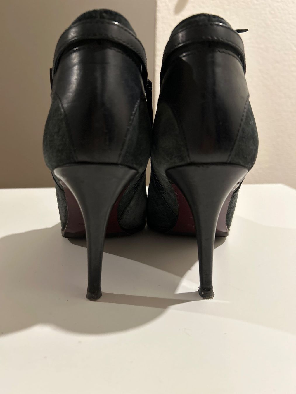 Hugo Boss Scarpe da donna: Boss Orange Stiefeletten schwarz  Gr. 39 – Usato da Brunnen venduto da Nala2929 4