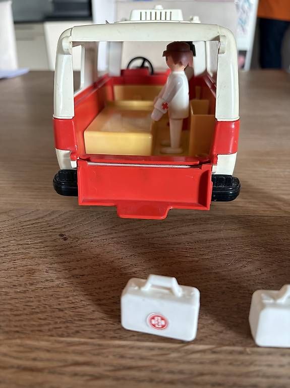 Giocattoli: Playmobil Krankenwagen  – Usato da Schüpfheim venduto da pepper03 3
