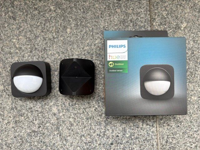 Philips Interruttori: Philips Hue Outdoor Sensor neu – Nuovo e nell'imballaggio originale da Ebmatingen venduto da desalli 1