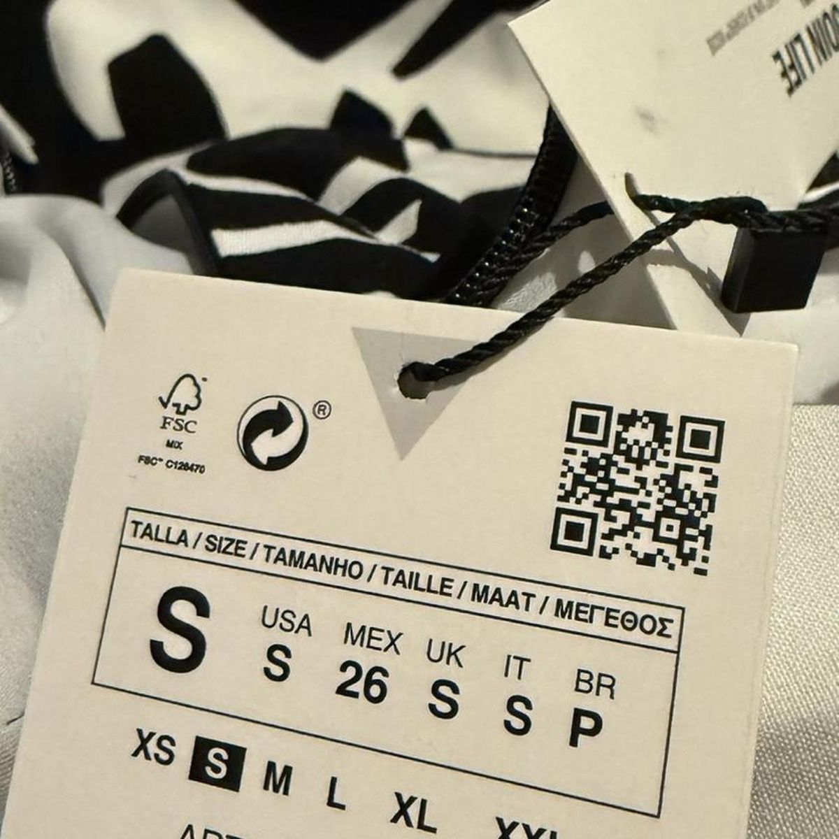 Zara Vestiti: Zara Mini Dress - Black and White  – Nuovo e nell'imballaggio originale da Basel venduto da 1moonstar 2