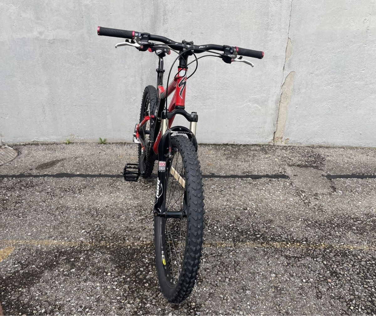 Specialized Velos: Specialized Stumpjumper XC, Enduro Mountainbike, Fully MTB – Gebraucht aus Bern von  8