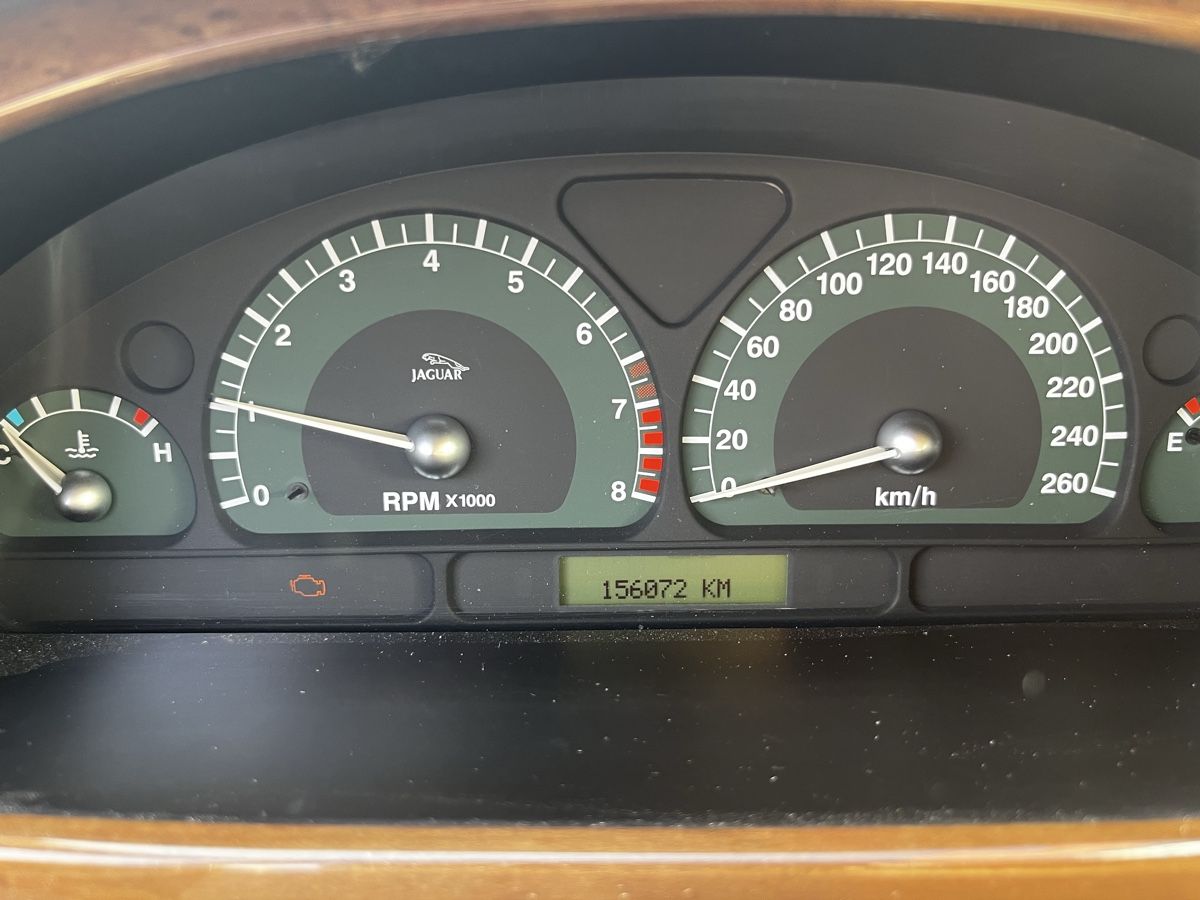 Jaguar Automobili: Jaguar S-Type 4.0 V8 – Difettoso da Schlieren venduto da classic3.5 5