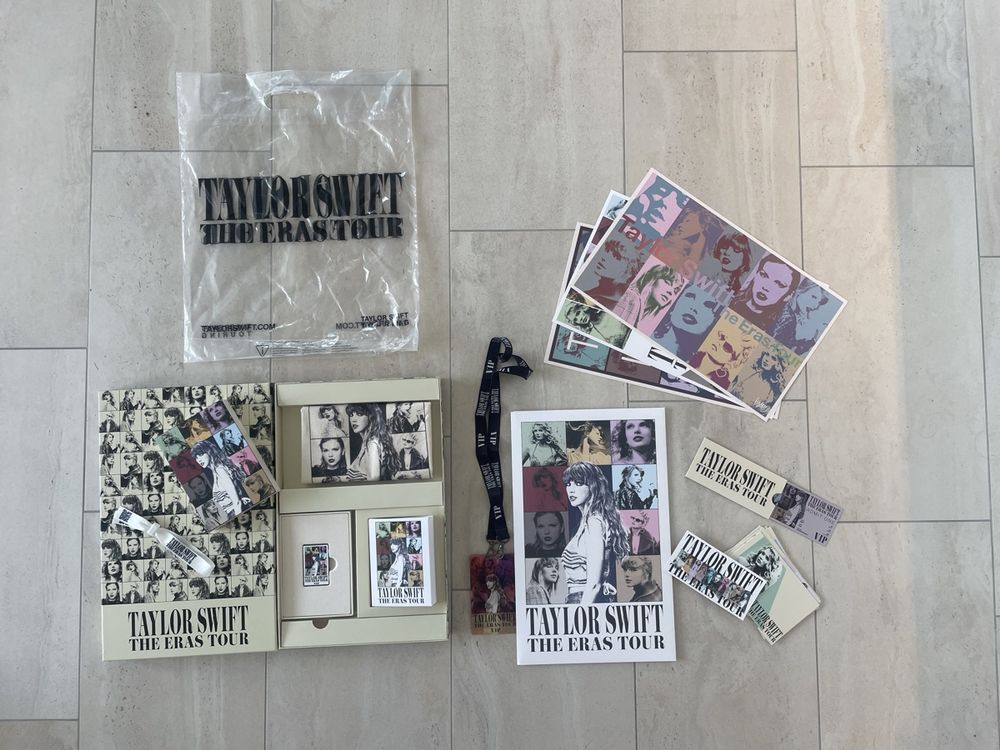 Taylor Swift Eras Tour VIP merchandise package (Neu (gemäss ...