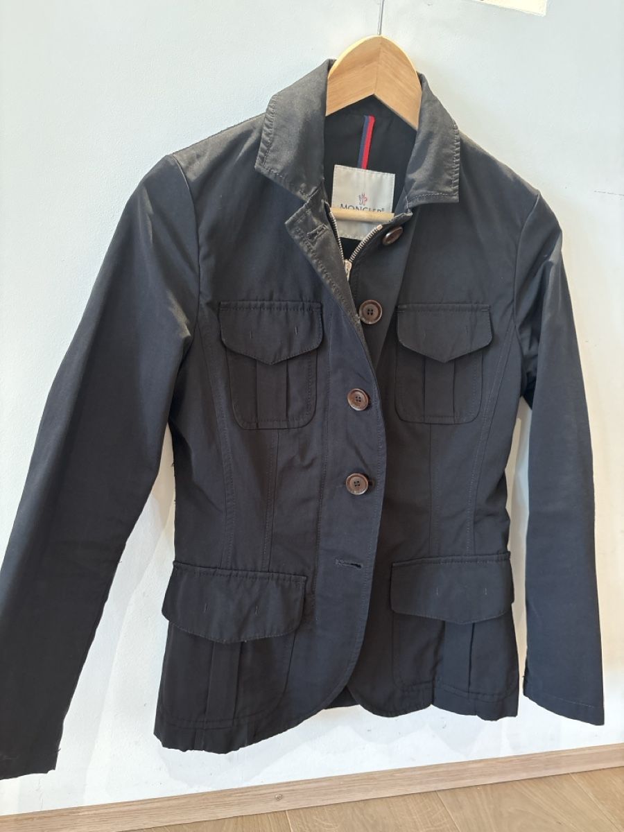 Moncler Giacche: Moncler Übergangsjacke – Usato da Oetwil am See venduto da Aldox108 3