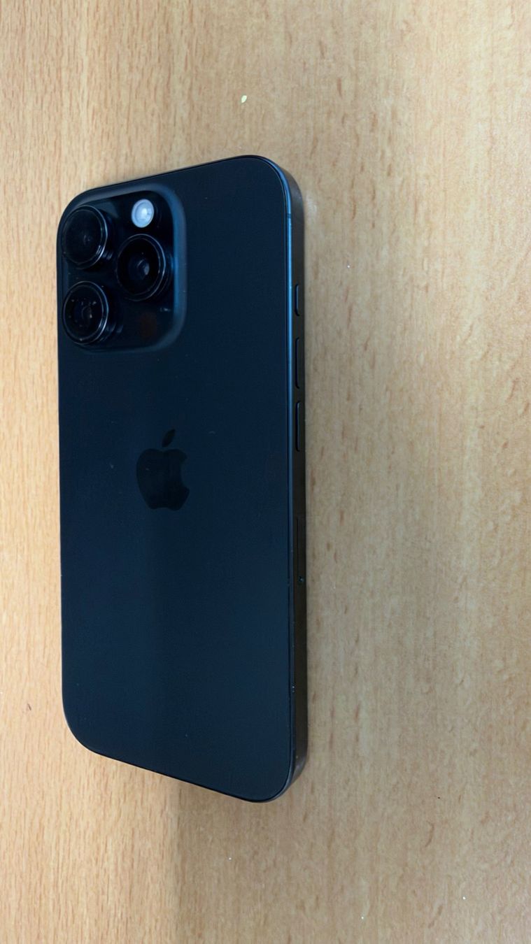 Apple Telefoni cellulari / Smartphones: Apple iPhone 16 Pro 256 GB – Usato da Baar venduto da Waldrand1234 6