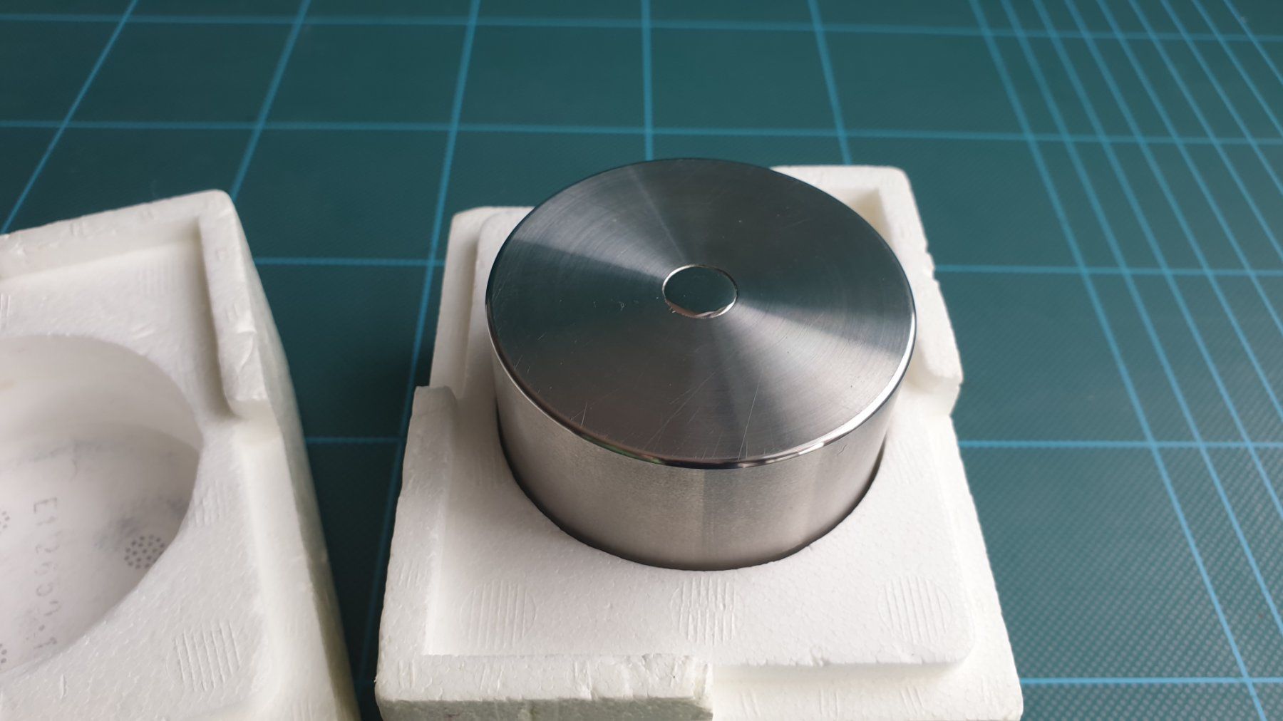Mettler Toledo Accessori da laboratorio: Gewicht 1kg - Kalibriergewicht, Eichgewicht, Prüfgewicht – Usato da Muttenz venduto da Glaucos 2