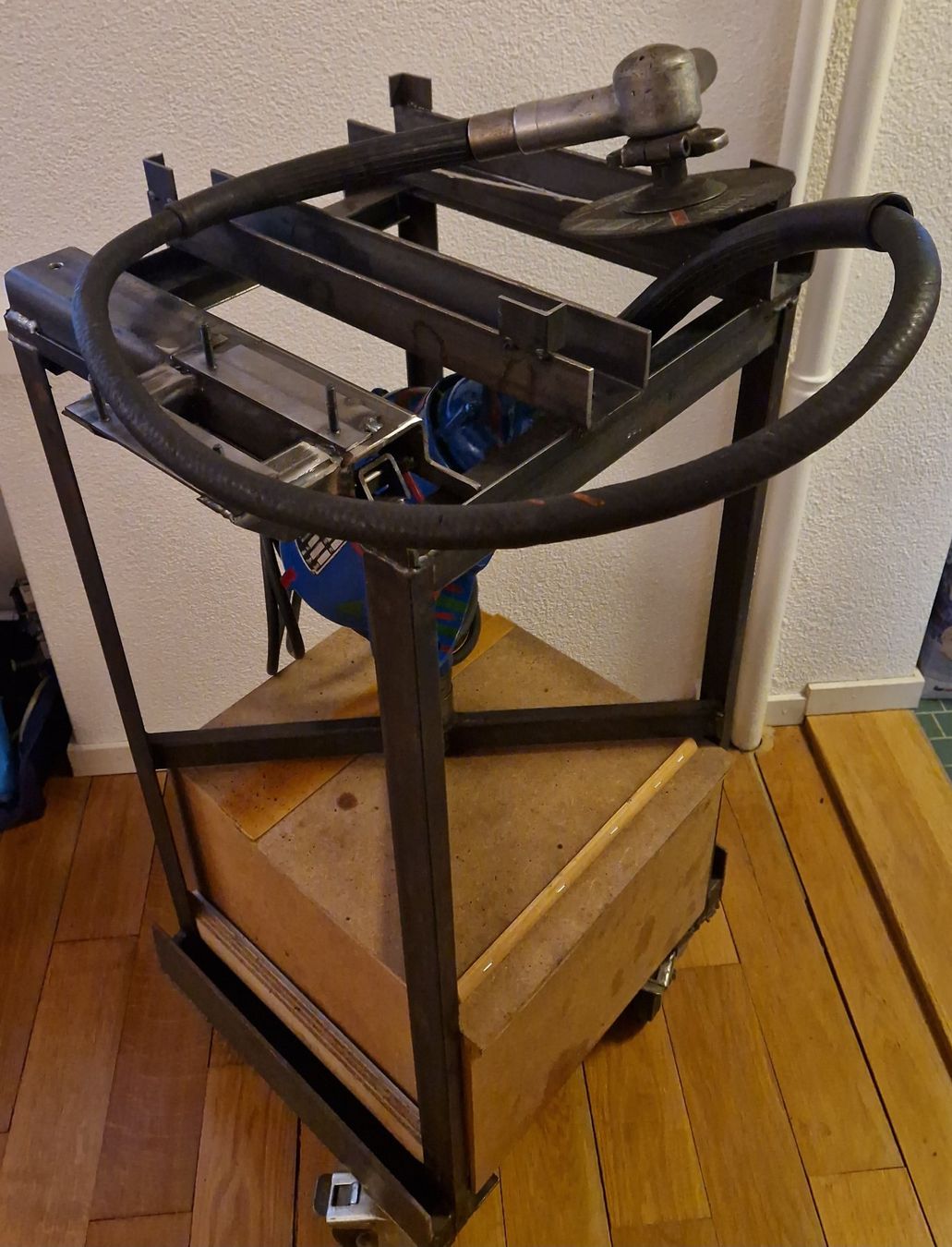 Smerigliatrici & Lucidatrici: Schleifmachine mit biegsame Welle – Usato da Winterthur venduto da zserg