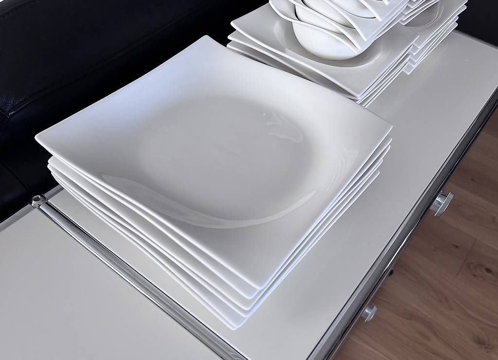 Set di piatti: Weisses Geschirrset – Usato da Mühlau venduto da xLunax 4