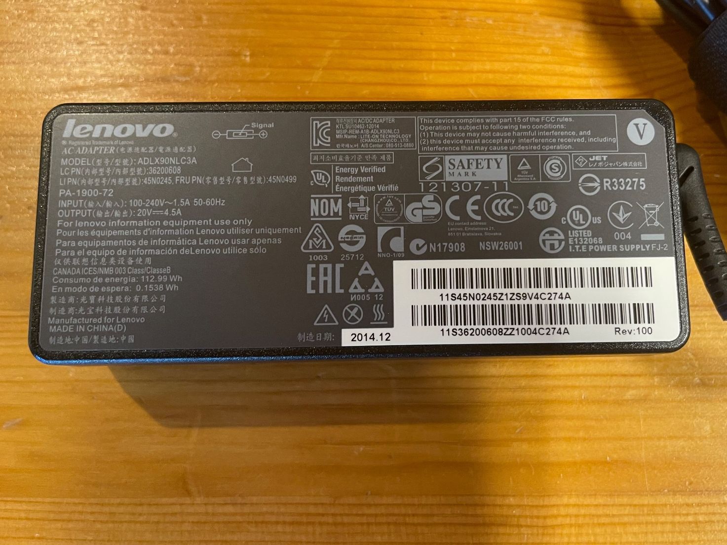 Lenovo Docking station: ThinkPad Pro Dock (40A1, 90W) – Usato da Böbikon venduto da pxtr 3