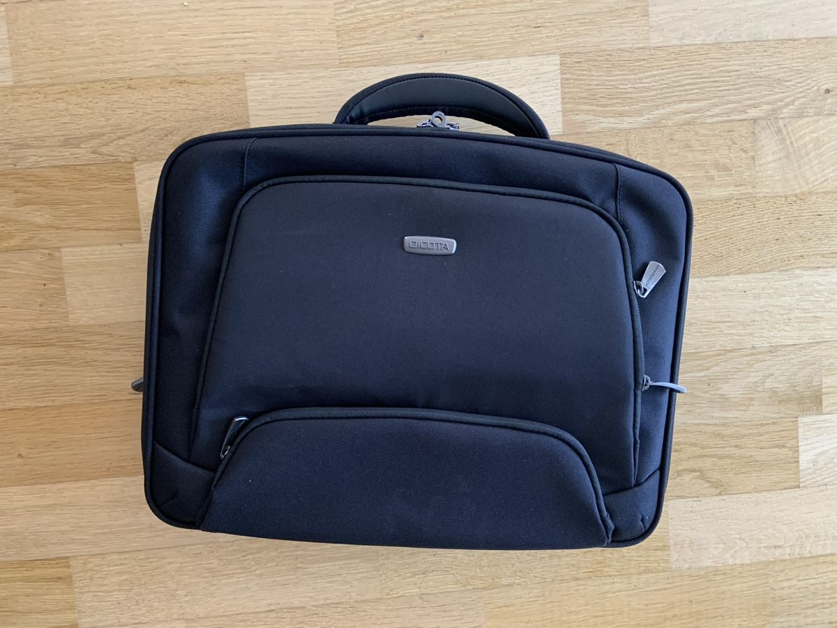 Borse: Dicota Multi Pro 13-15.6" Laptoptasche – Nuovo e nell'imballaggio originale da Wabern venduto da pet_v9dz