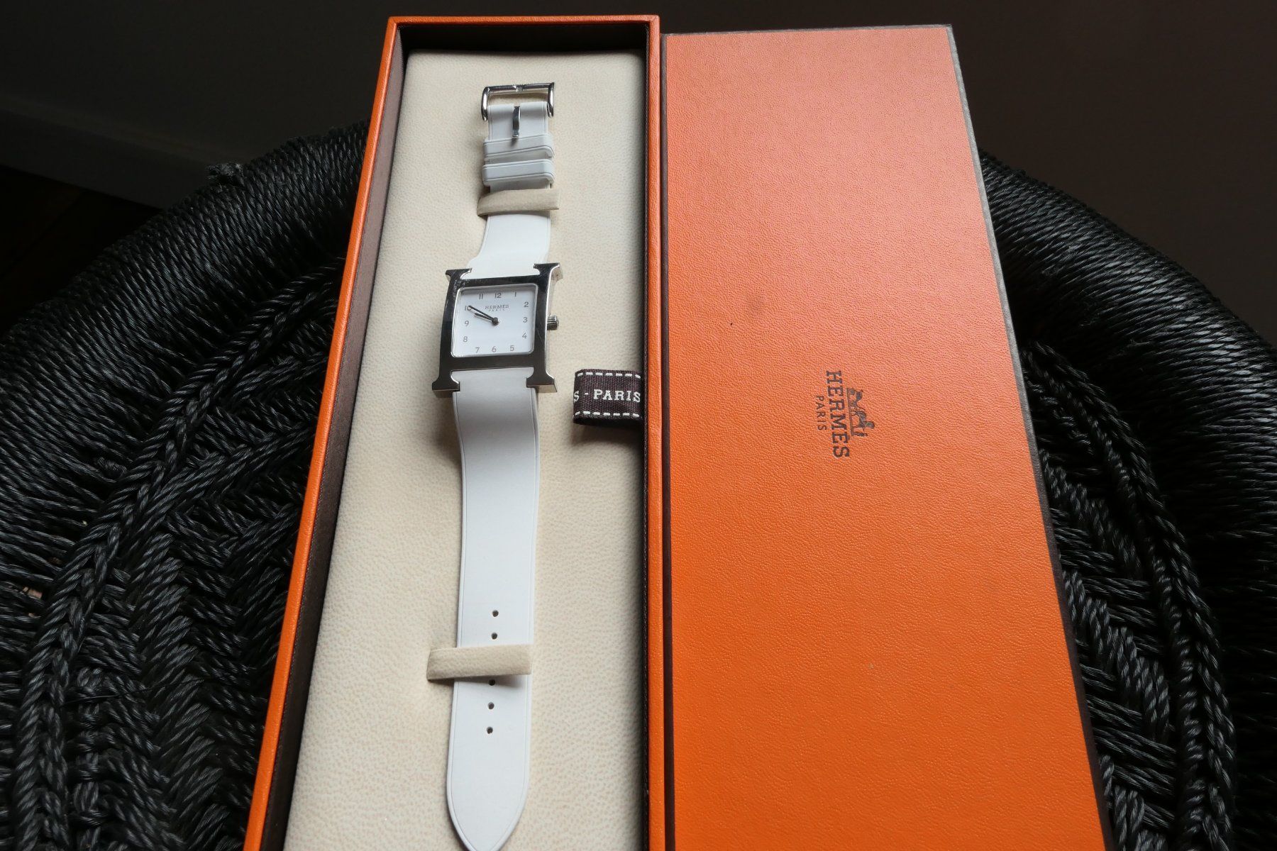 Hermès Orologi: MONTRE H DE Hermès – Usato da Chavannes-de-Bogis venduto da con_x8wy 1