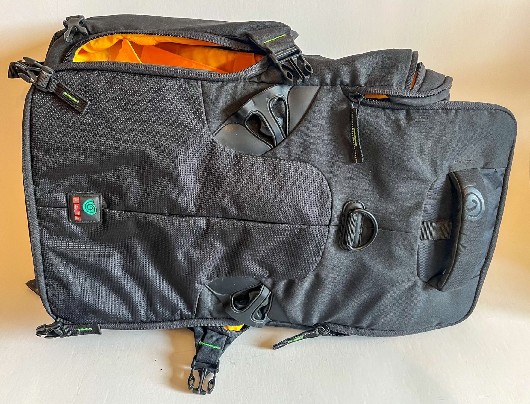 Kata Zaini: Fotorucksack Kata 123-GO-30 – Usato da Reinach BL venduto da Urs4153 4