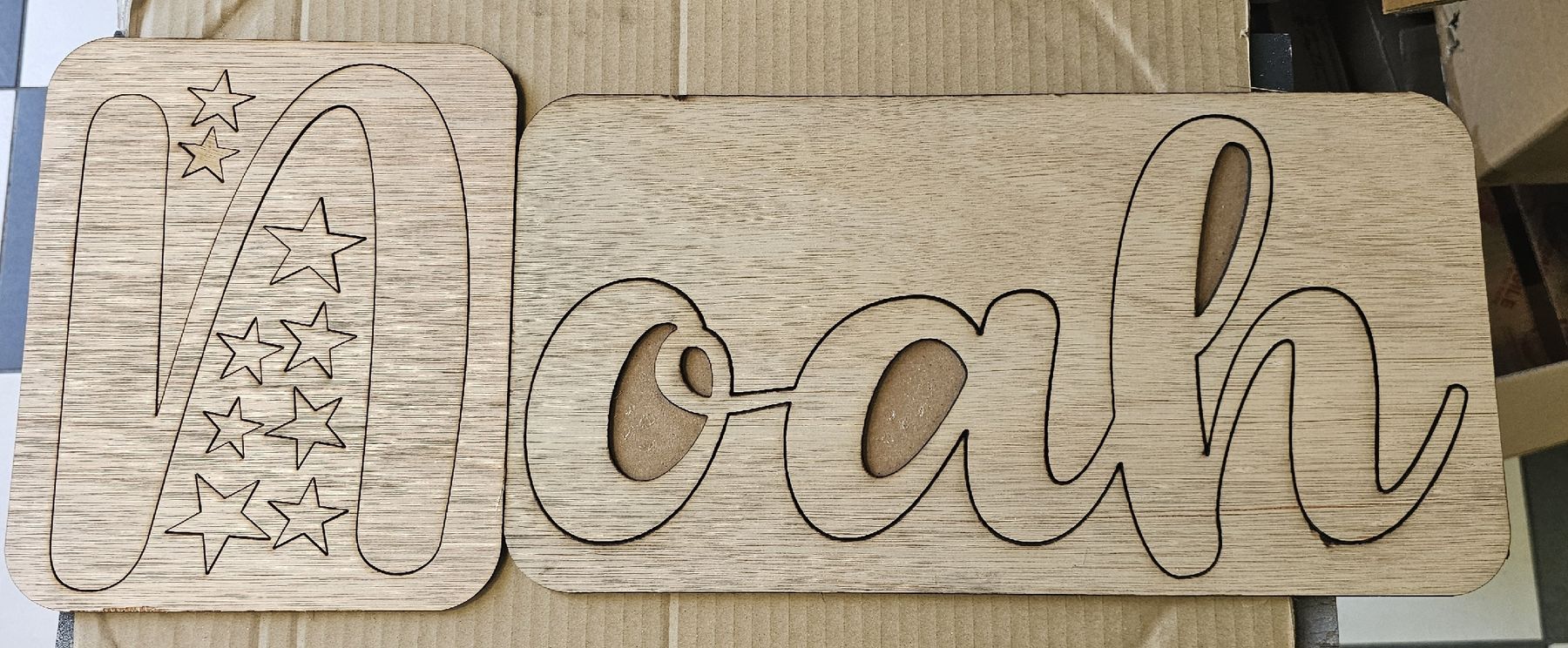 Tutte le decorazioni: Plaque prénom bois "Noah" et etoiles décorative – Nuovo (secondo la descrizione) da rolle venduto da Noma-collectible