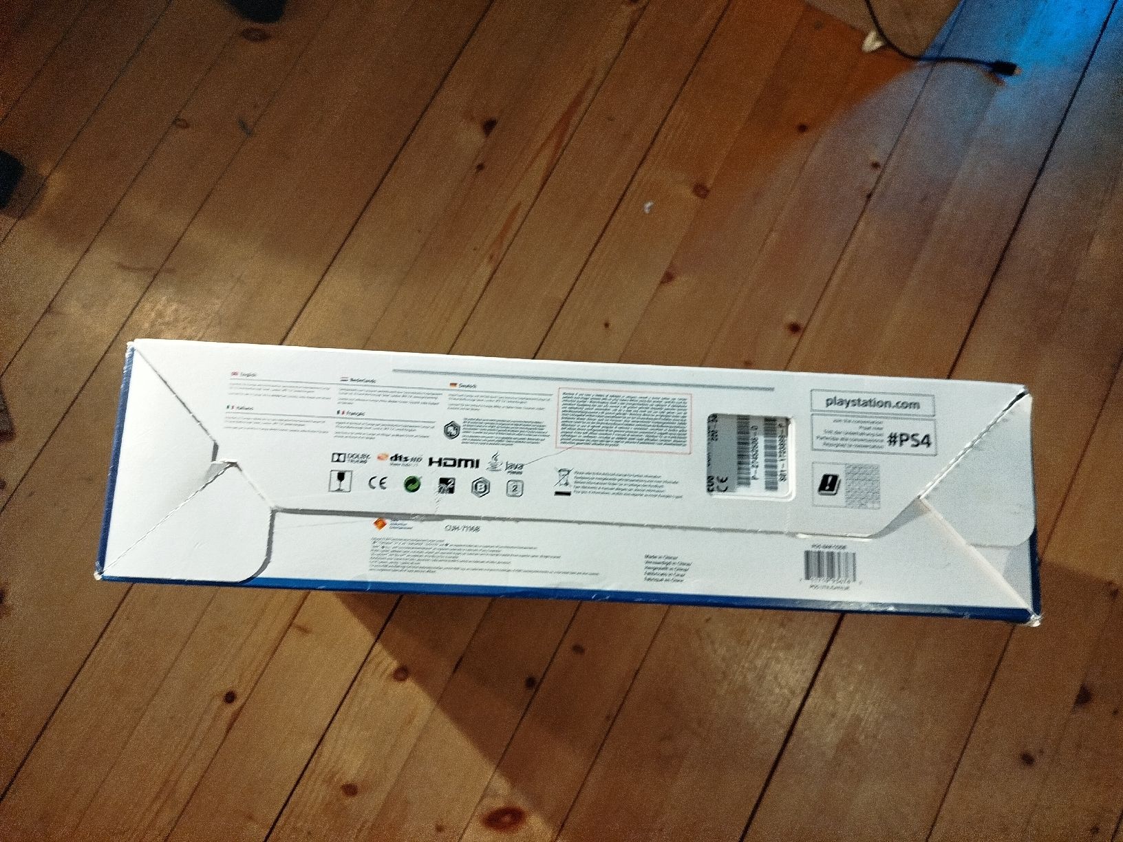 Sony Konsolen: Playstation 4 PRO inkl Controller und Ladestation 🎮 – Gebraucht aus St. Peterzell von QuieroBailar 4