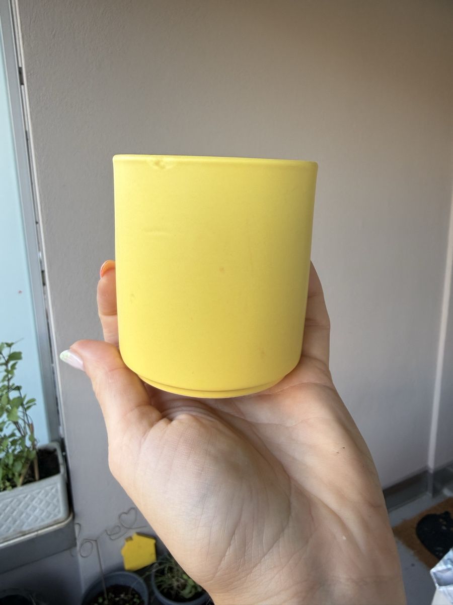 Pantone Tazze: Happy-vibes Coffee / Tee Mug in Sonnengelb – Usato da Bern venduto da kwa_pyt9 2