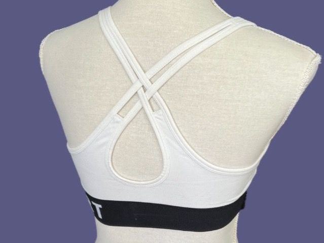DKNY Sonstige Unterwäsche: DKNY Brassière sport – Gebraucht aus Vuisternens-Romont von gol_xp6p