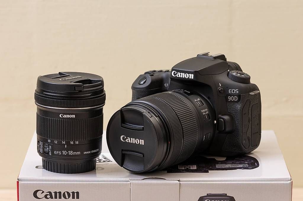 Canon Fotocamera: Canon EOS 90D mit EF-S 10-18mm & 18-135mm – Usato da Russikon venduto da strope01 1