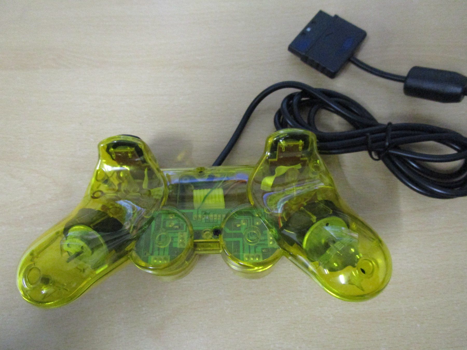 Controller: Playstation 2 Controller Joypad Farbe clear yellow - PS2 Neu – Neu und originalverpackt aus Goldau von agestuffer 1