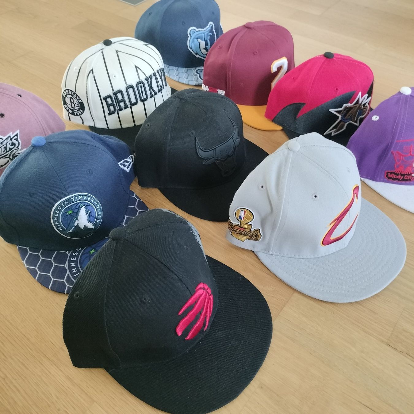 Hüte, Mützen & Caps: 10 NBA-KAPPE-KOLLEKTION - ONE SIZE – Gebraucht aus Bern von SportsMemos 2