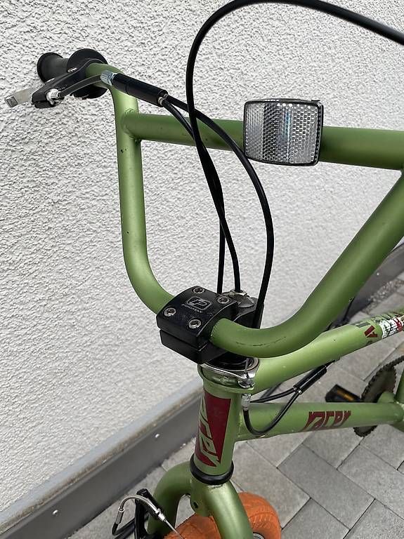 Vélos: Cooles 18" BMX Freestyle mit 360 Grad drehbarem Lenker – D'occasion à Möriken AG par nipamijule 4