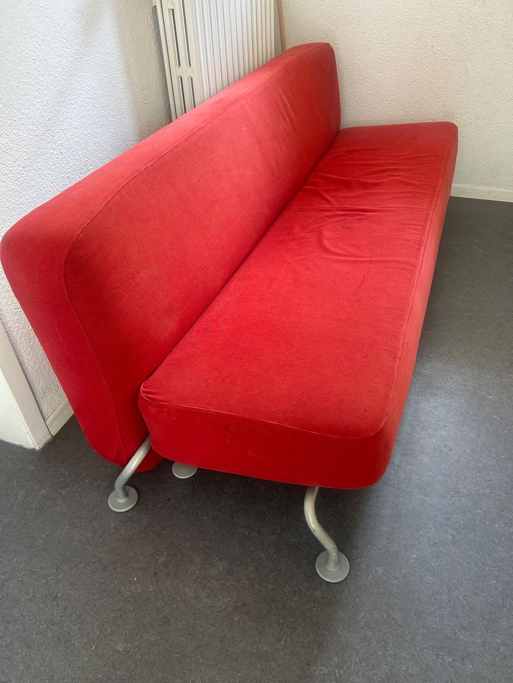 Sofas: Rotes Sofa – Gebraucht aus Zürich von Tm7