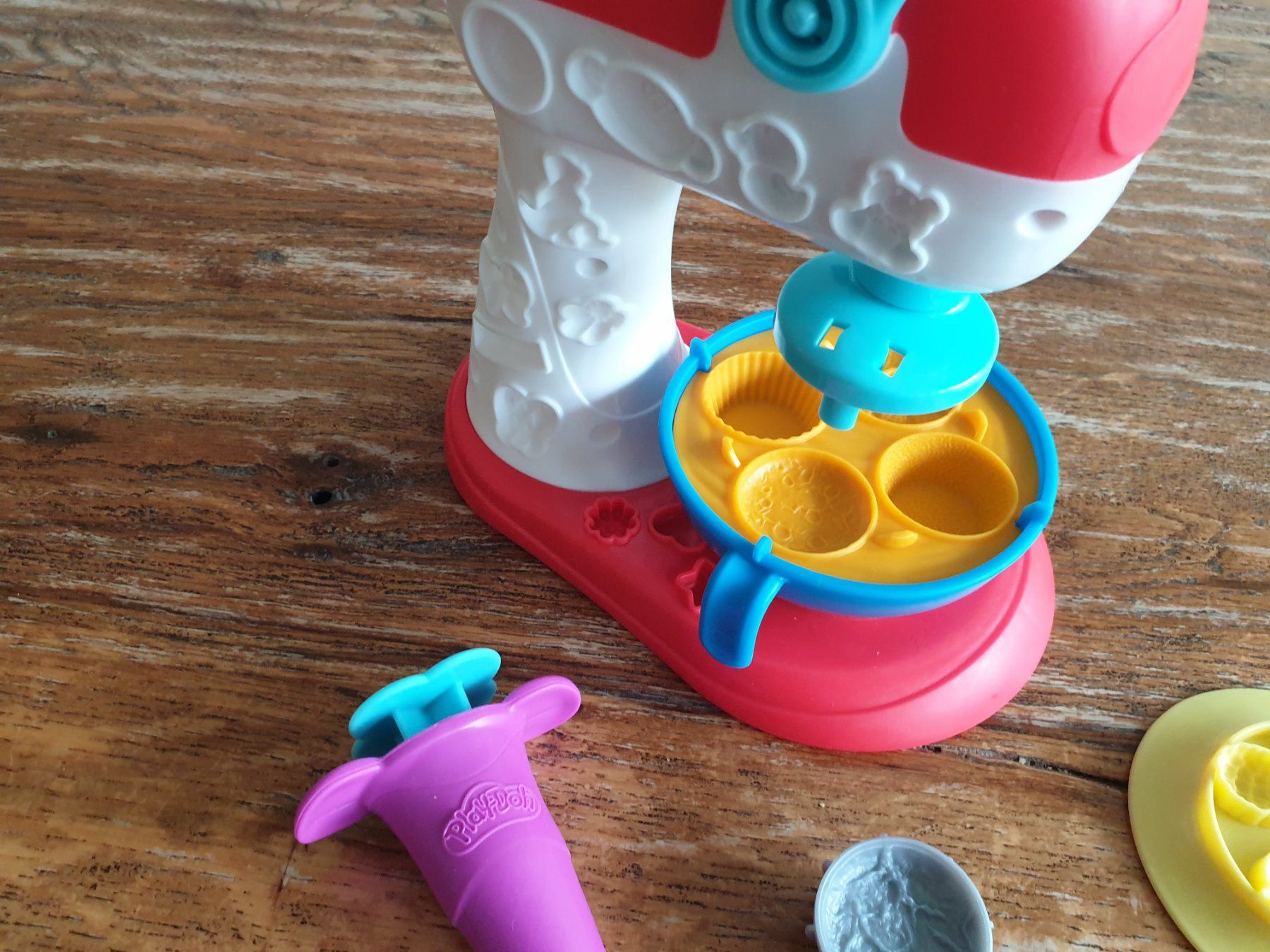 Play-Doh Materiale per modellare: Play-Doh Kitchen Creation, le robot pâtissier – Usato da Fribourg venduto da fripons 1