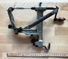 Schälmaschine für Obst und Rüben, antik