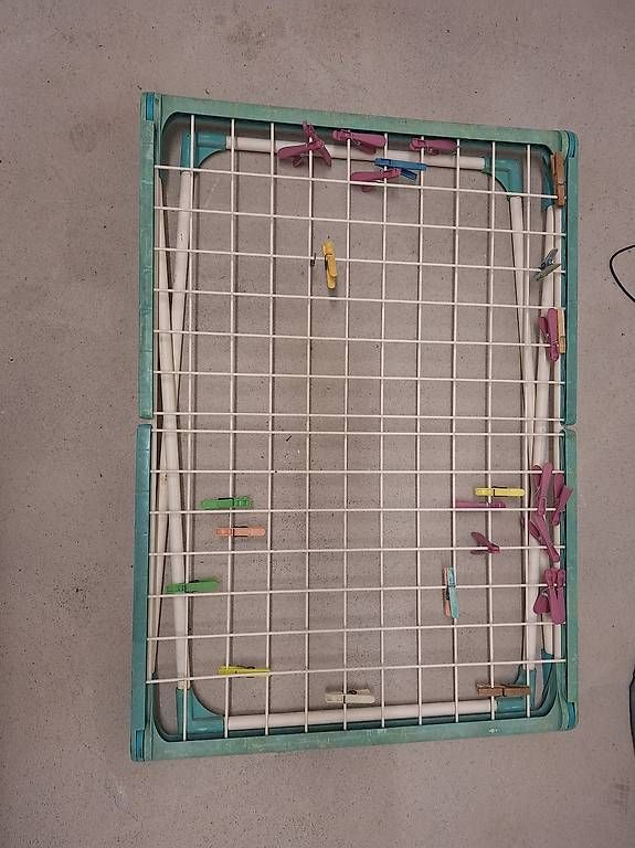 Séchoirs à linge: Wäscheständer zu verschenken – D'occasion à Gutenswil par nao_txr5 2