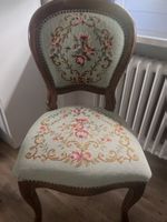 Gobelin Stuhl mit Blumenmuster und Holzrahmen guter Zustand