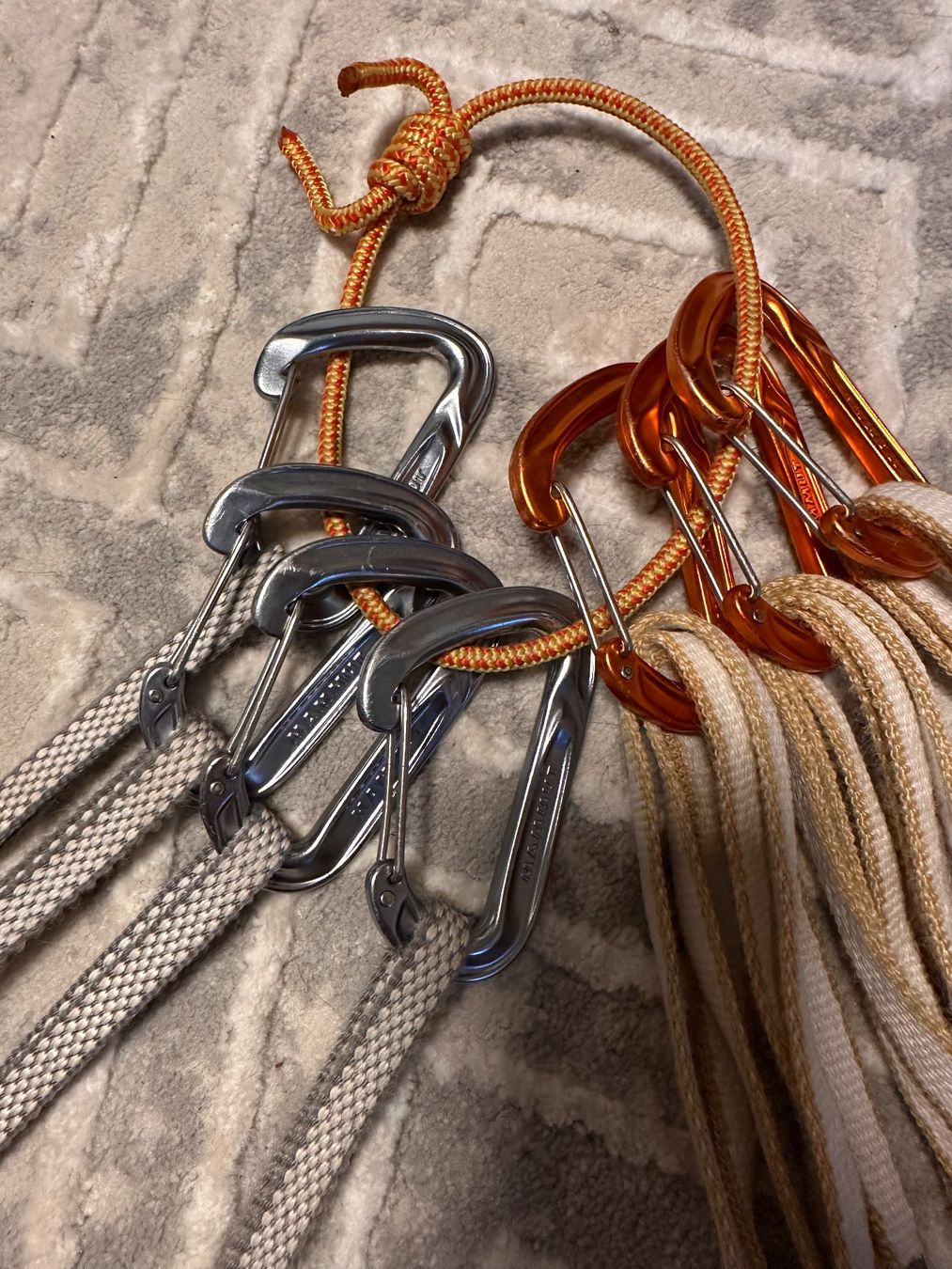 Attrezzatura da arrampicata: Alpines Expressset Mammut Petzl – Usato da Niederurnen venduto da Smiritee 1