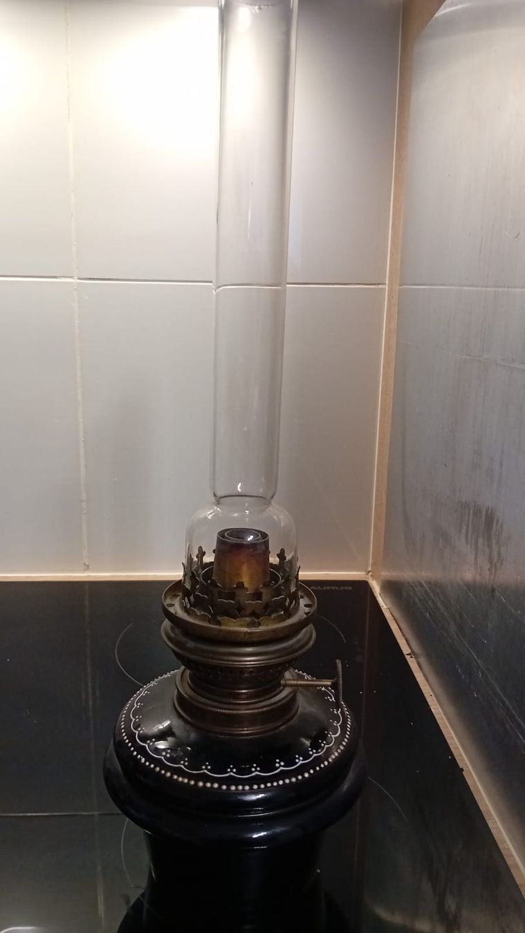 Lampade: lampe a pétrole – Usato da Chalais venduto da ter_dq9d 1