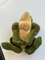 Steiff Frosch Plüschtier mit Knopf und Fahne grün(2I5)