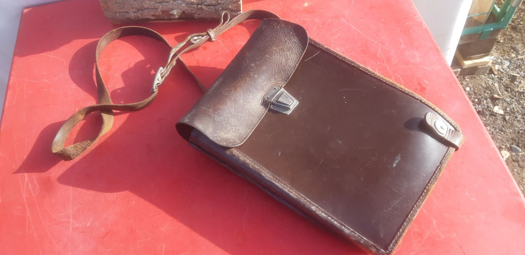 Borse: Militär Feldpost Ledertasche – Usato da Wolfhalden venduto da Quiria68