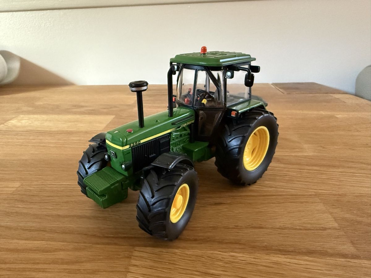 Britains Kit di modellismo & Modellini statici: John Deere 3350 Britains Modell 1/32 – Nuovo (secondo la descrizione) da Reisiswil venduto da uleibundgut 1