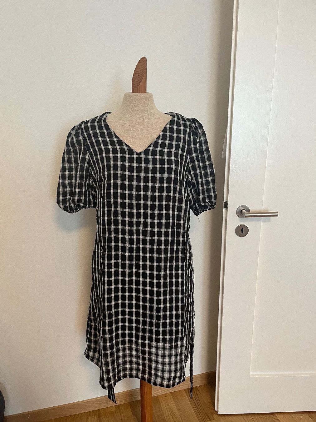 Vestiti: Kleid von B.young Grösse 36 – Usato da Zürich venduto da Mrstm4 2