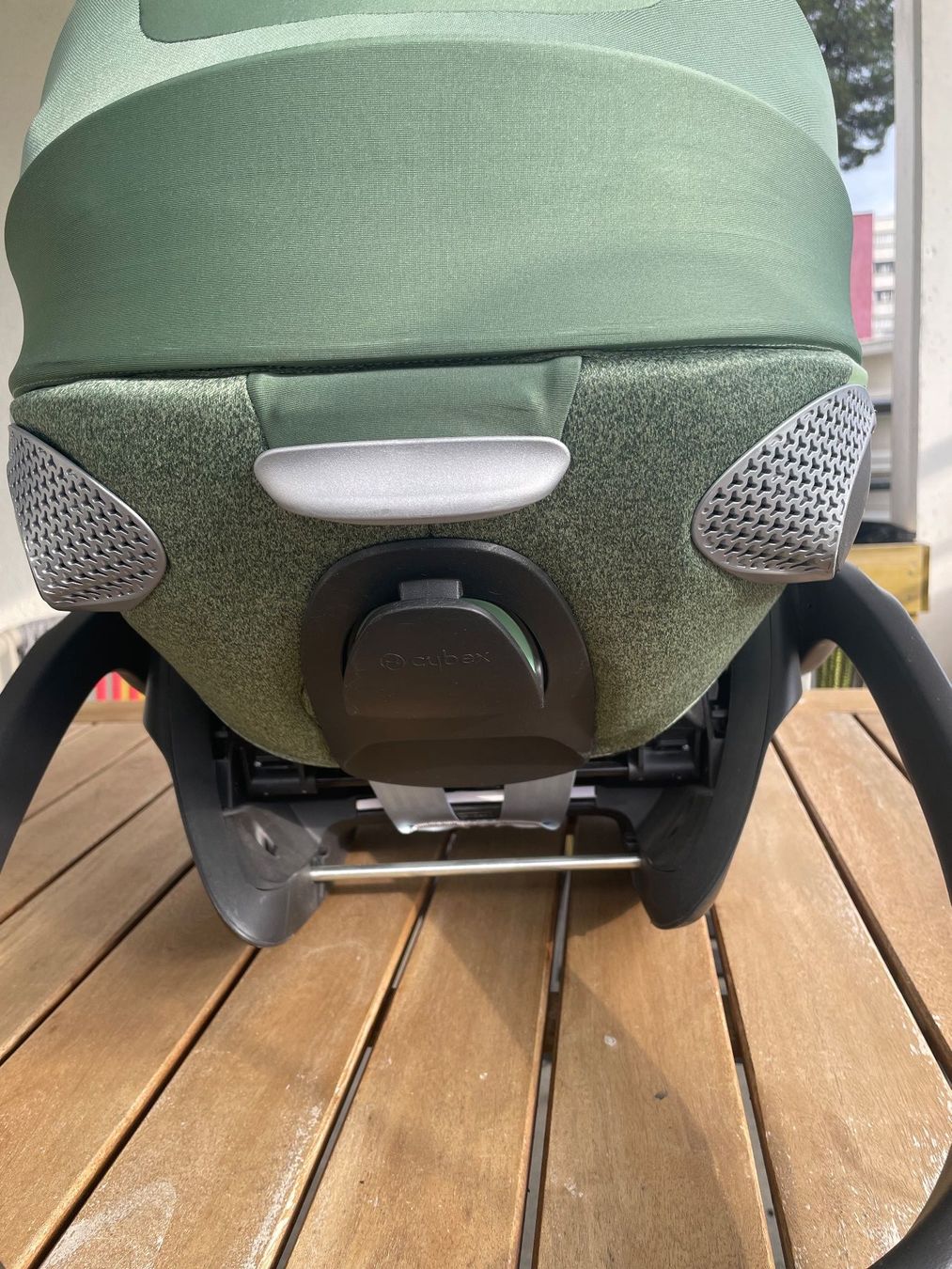 Cybex Seggiolini per auto: Babyschale Cybex Cloud T / Farbe leaf green – Usato da Rotkreuz venduto da Rajah 6