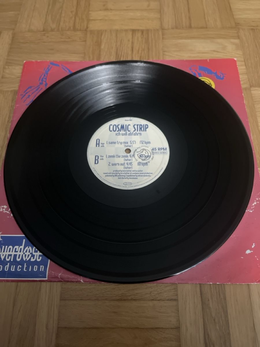 Dischi in vinile: Cosmic Strip Hard Trance Vinyl – Usato da Wangen b. Olten venduto da break72 2
